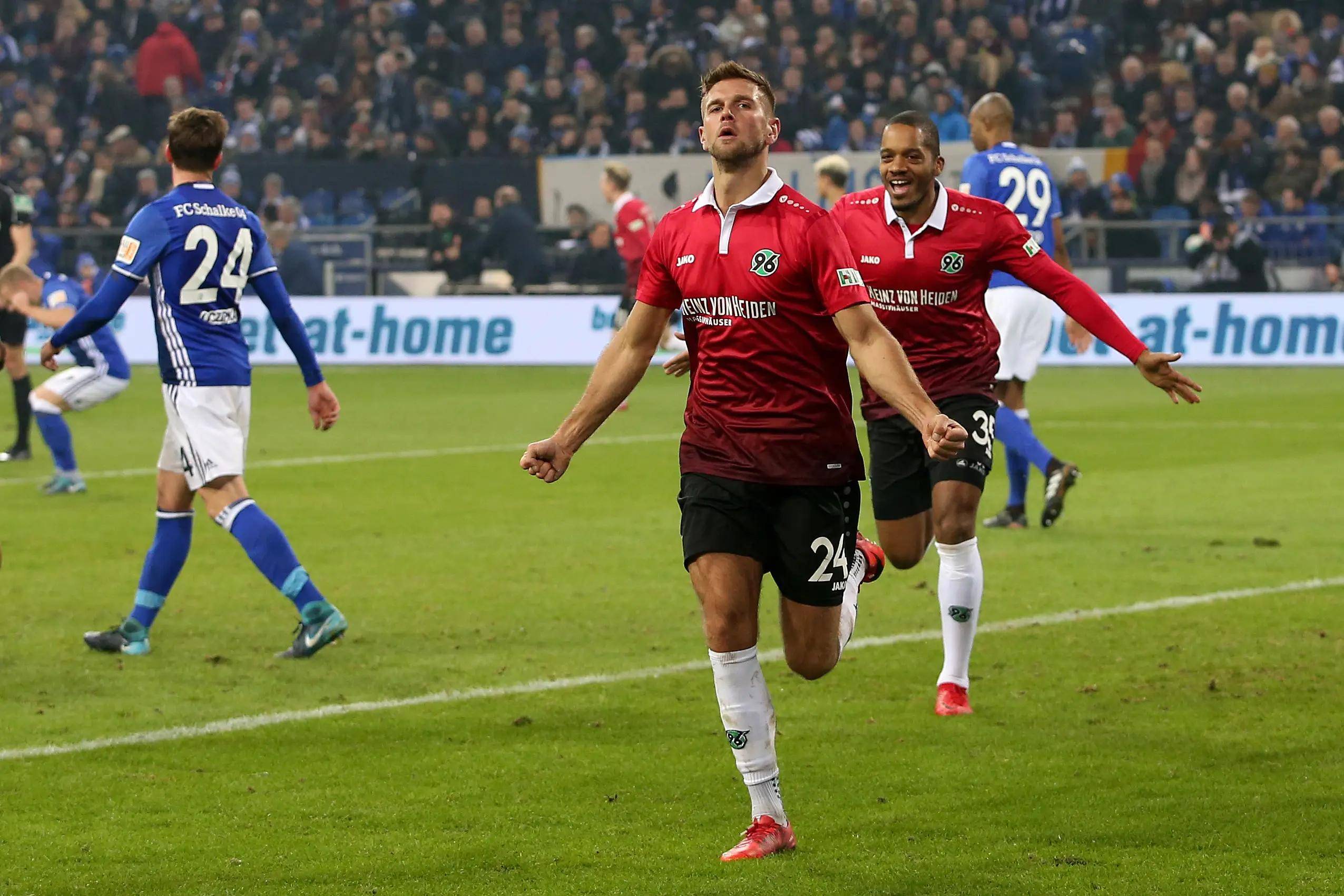 沙尔克客场喜获一胜，换来新一轮复苏的简单介绍