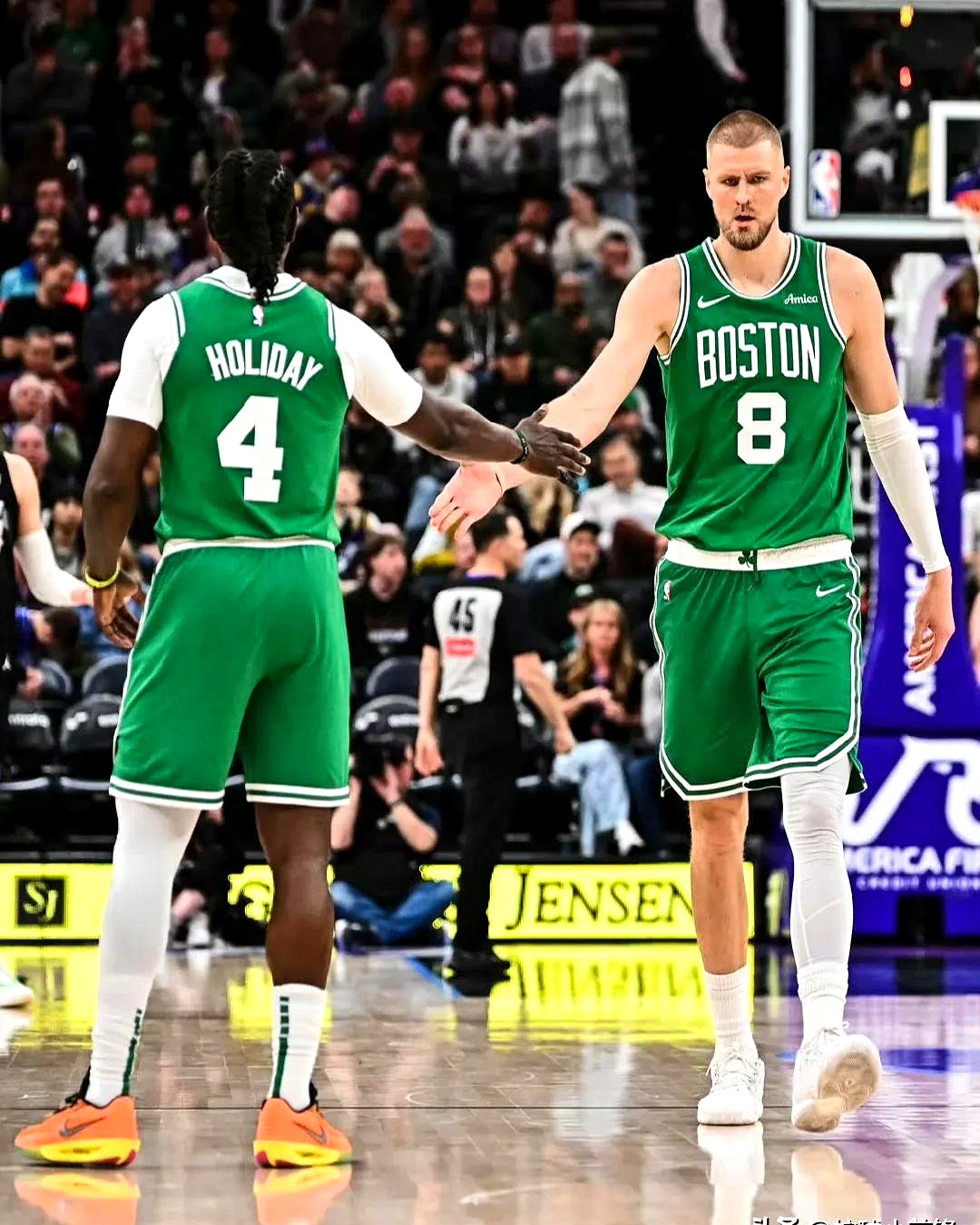 关于凯尔特人队客场力克奇才,塔图姆连砍高分的信息 关于凯尔特人队客场力克奇才,塔图姆连砍高分的信息